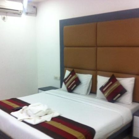 Hotel Karat 87 Inn نيودلهي المظهر الخارجي الصورة