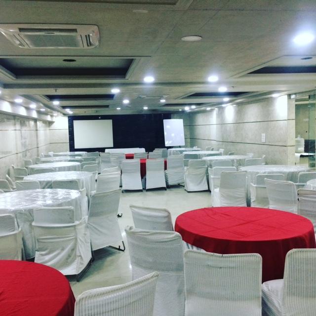 Hotel Karat 87 Inn نيودلهي المظهر الخارجي الصورة